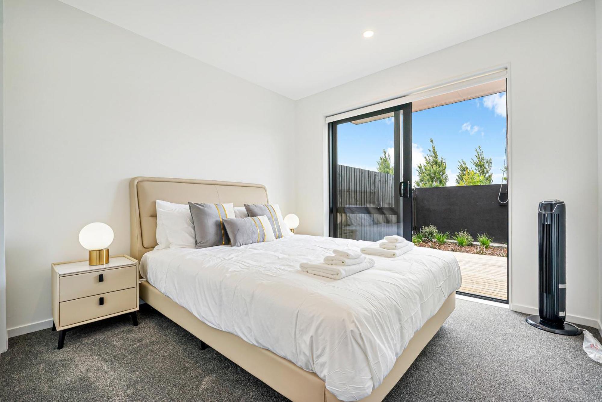 Charming Urban Townhouse Getaway Villa โอ๊คแลนด์ ภายนอก รูปภาพ